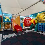 Lavanda - Family Friendly, Beachfront Пашман