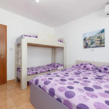 Apartamento Lavanda - Family Friendly, Beachfront