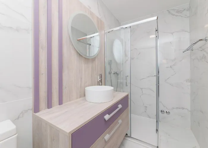 Appartement Lavanda - Family Friendly, Beachfront Pašman