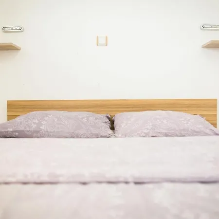 Apartment Lavanda - Family Friendly, Beachfront Pasman