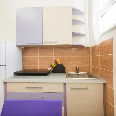Lavanda - Family Friendly, Beachfront * Пашман