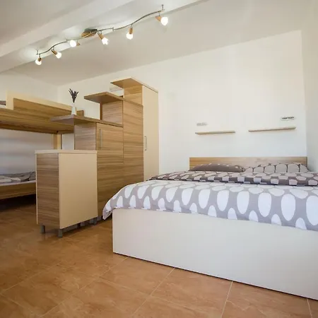 Апартаменты Lavanda - Family Friendly, Beachfront