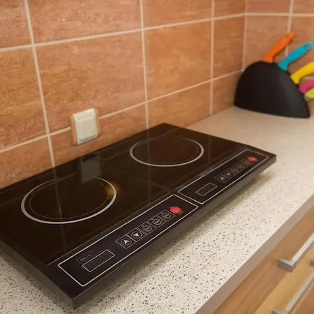 Lavanda - Family Friendly, Beachfront Апартаменты *
