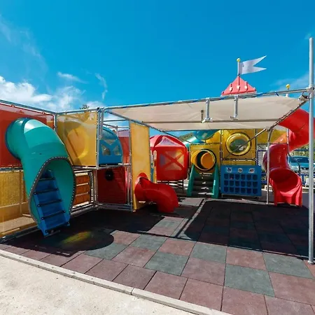 Appartamento Lavanda - Family Friendly, Beachfront Pašman