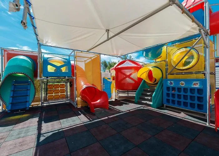 Lavanda - Family Friendly, Beachfront Пашман