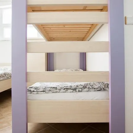 Lavanda - Family Friendly, Beachfront * Pašman