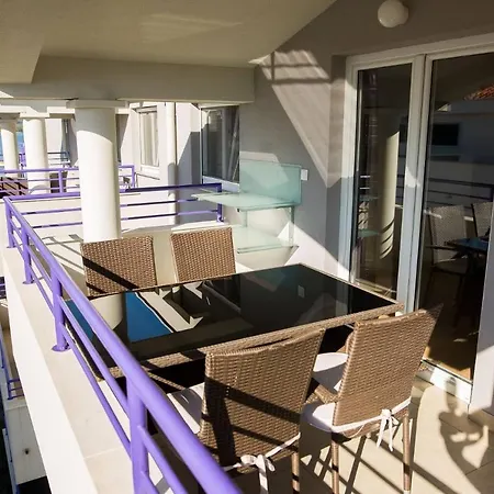 Lavanda - Family Friendly, Beachfront *